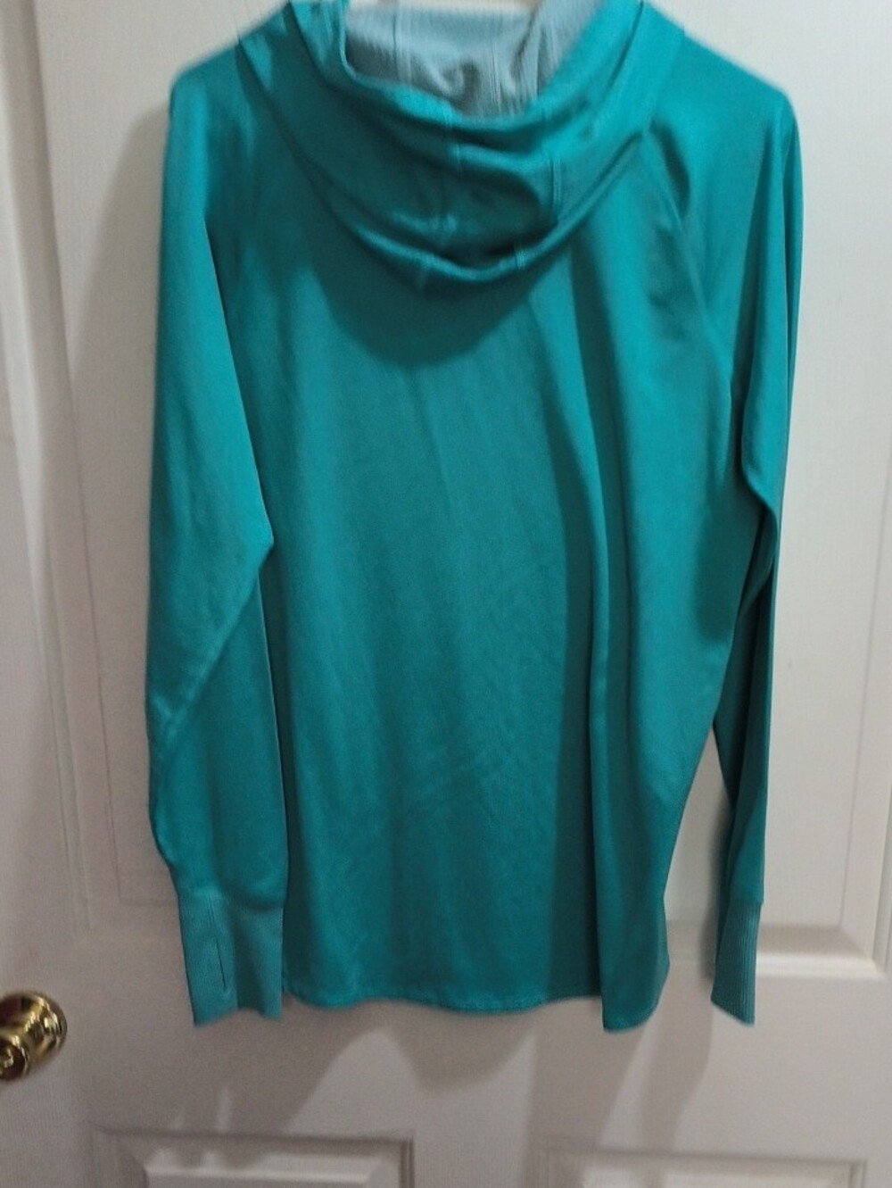 Under Armour Women’s Teal Lightweight Hooded Long-Sleeve Top - Picture 5 of 5